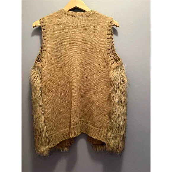 Xhilaration Sweater Vest Womens Size M Brown Faux Fur Open Front Knit - Picture 6 of 8